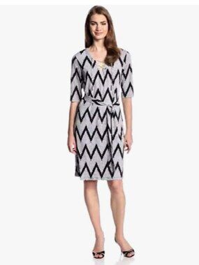 NEW MSK Women's Elbow-Sleeve Shoelace-Neck Chevron Print Black/White Dress, L